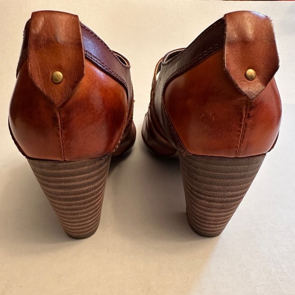 Elite Corkys Women’s Size 8 Vintage Look Marigold Double Strap Leather Shootie - Picture 3 of 11